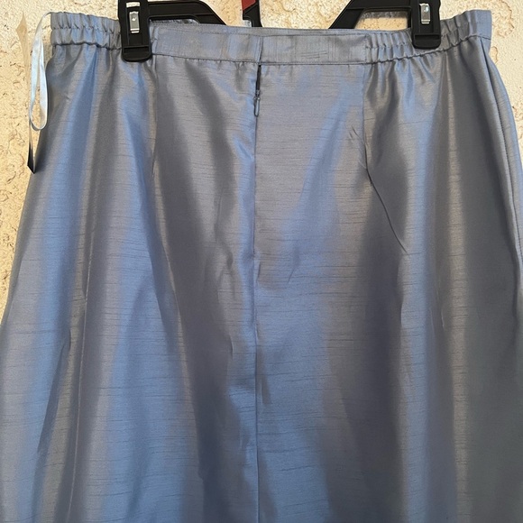 NWT Leslie Fay 2 pieces suit Women's gray size 14WP - Picture 2 of 9